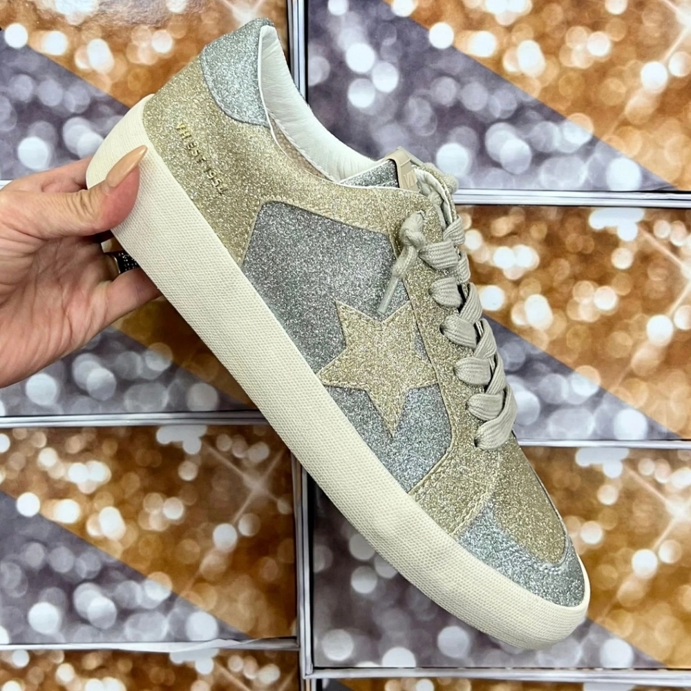 Vintage Havana Kara Womens Size 11 Gold Silver Glitter Sparkly Star Sneakers NEW